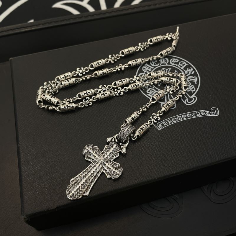 Ch*0me He**ts necklaces